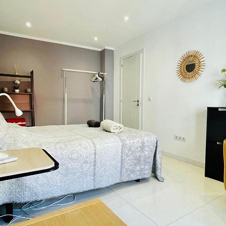 Apartament Salamanca Apartment Malaga Bagian luar foto