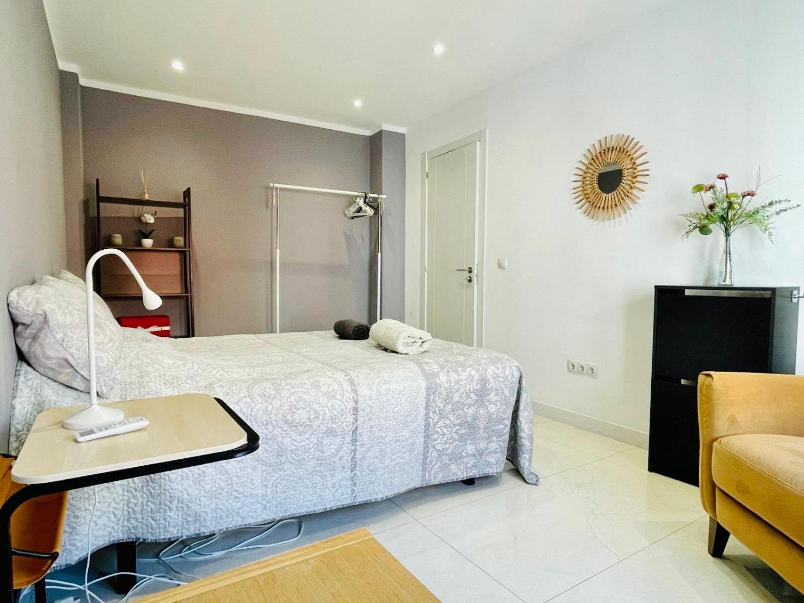 Apartament Salamanca Apartment Malaga Bagian luar foto