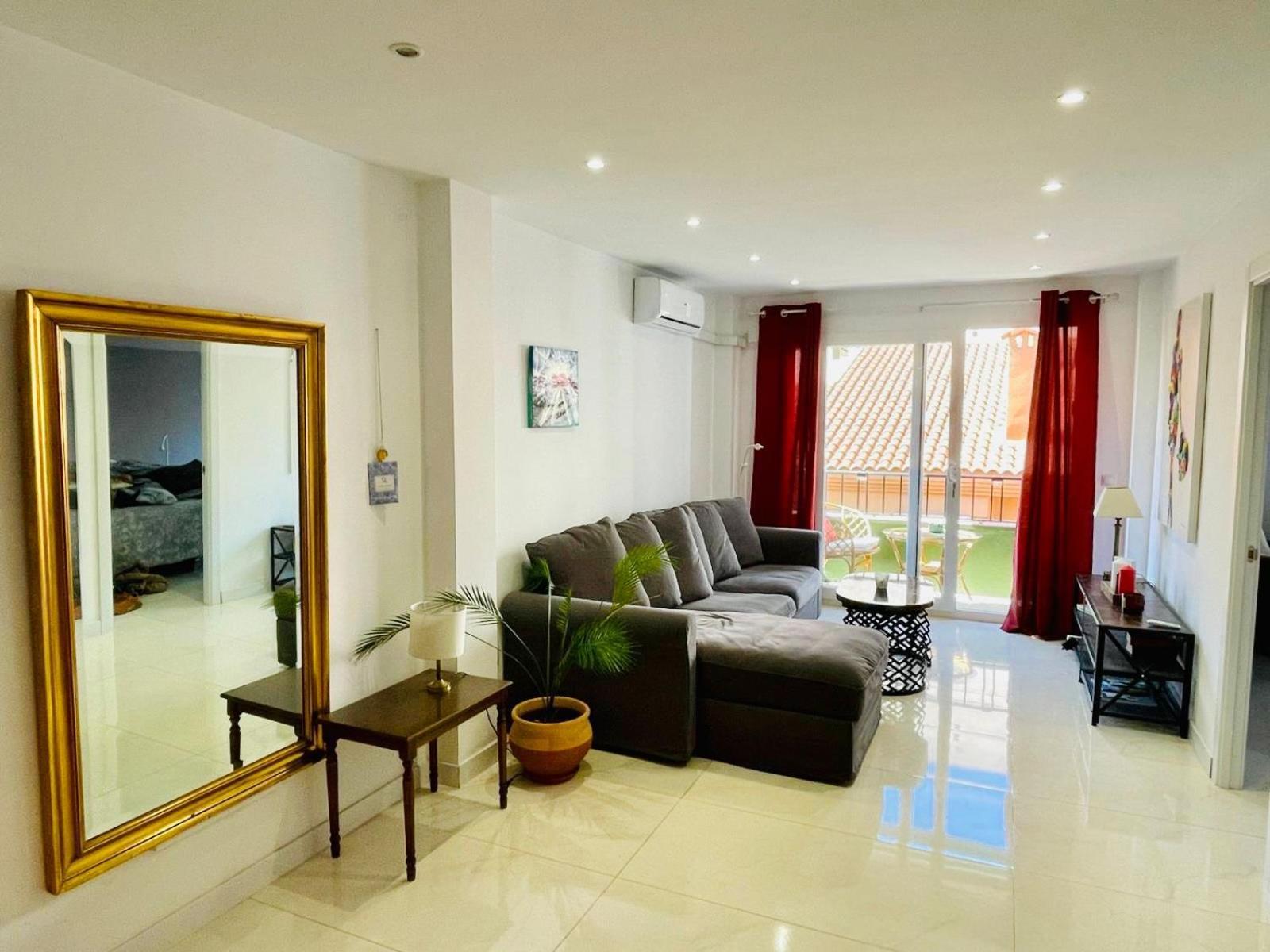Apartament Salamanca Apartment Malaga Bagian luar foto